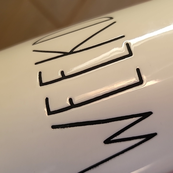 ☕️Rae Dunn WEEKDAY tall ceramic travel mug with lid - Picture 7 of 7